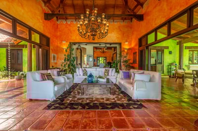 Luxury Villa Photo #20