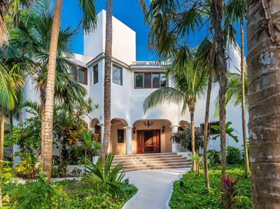 Luxury Villa Photo #10