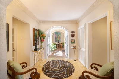 Luxury Villa Photo #5