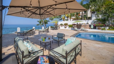 Luxury Villa Photo #10