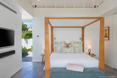 Luxury Villa Photo #27