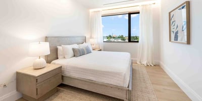 Luxury Villa Photo #24