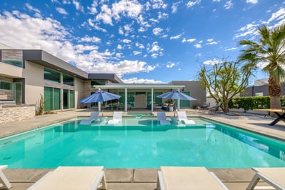 Luxury Villa Photo #3