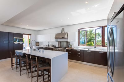 Luxury Villa Photo #15