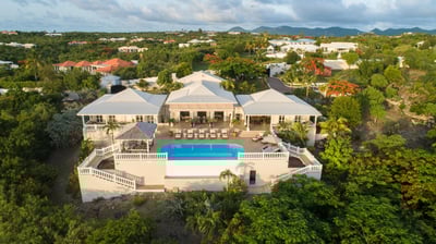 Luxury Villa Photo #41