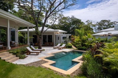 Luxury Villa Photo #3