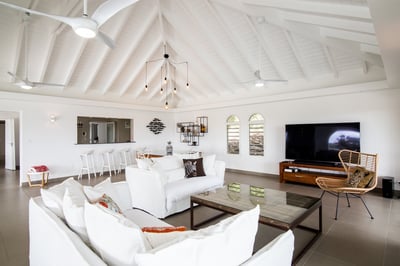 Luxury Villa Photo #17