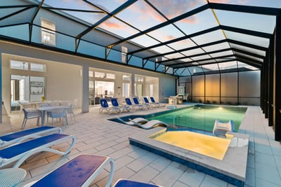 Luxury Villa Photo #5