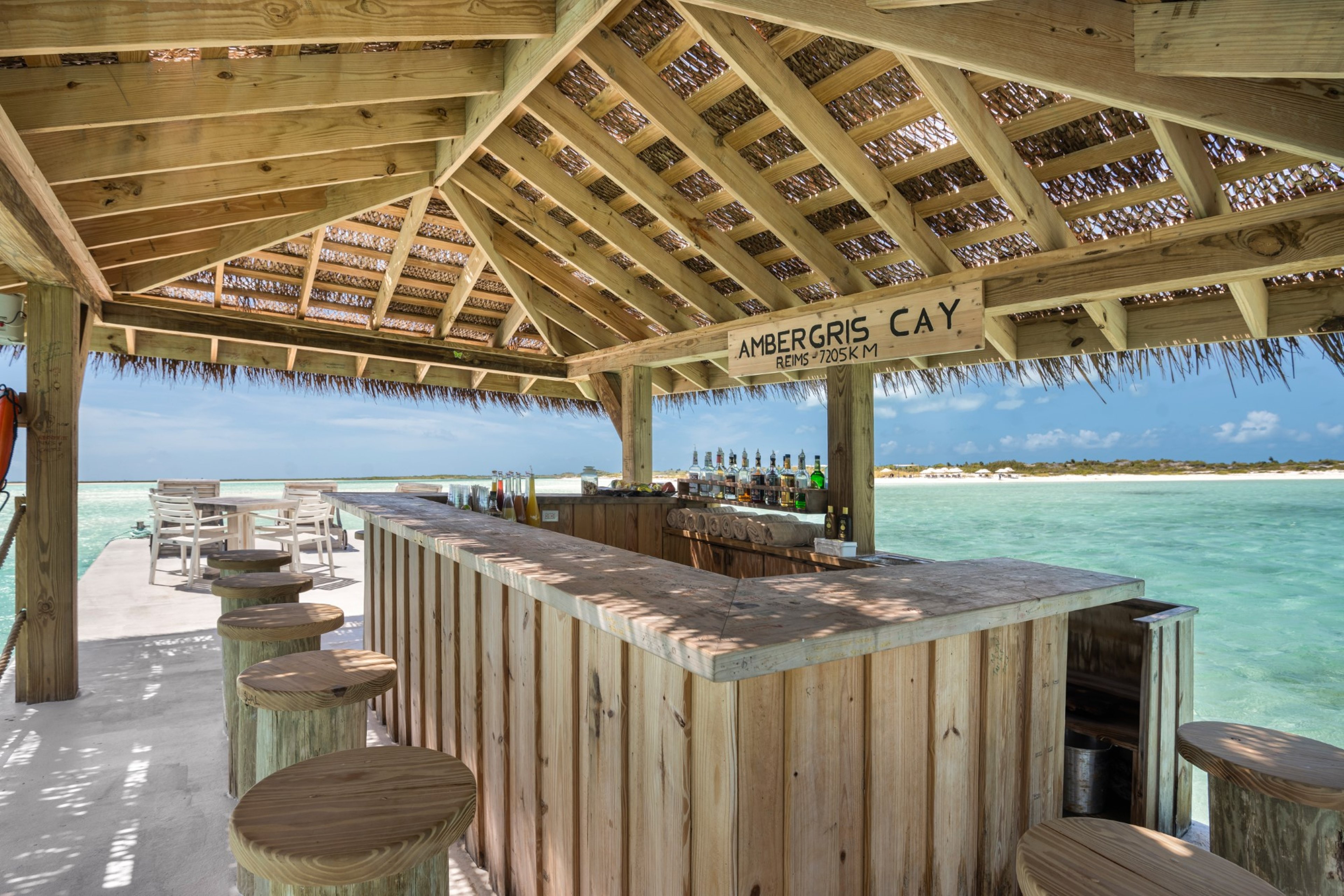 Beachfront Bungalow with Private Pool - 19