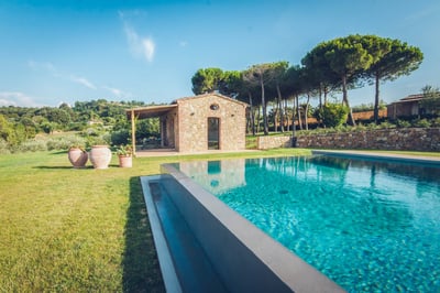 Luxury Villa Photo #6