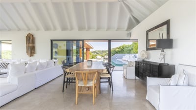 Luxury Villa Photo #33