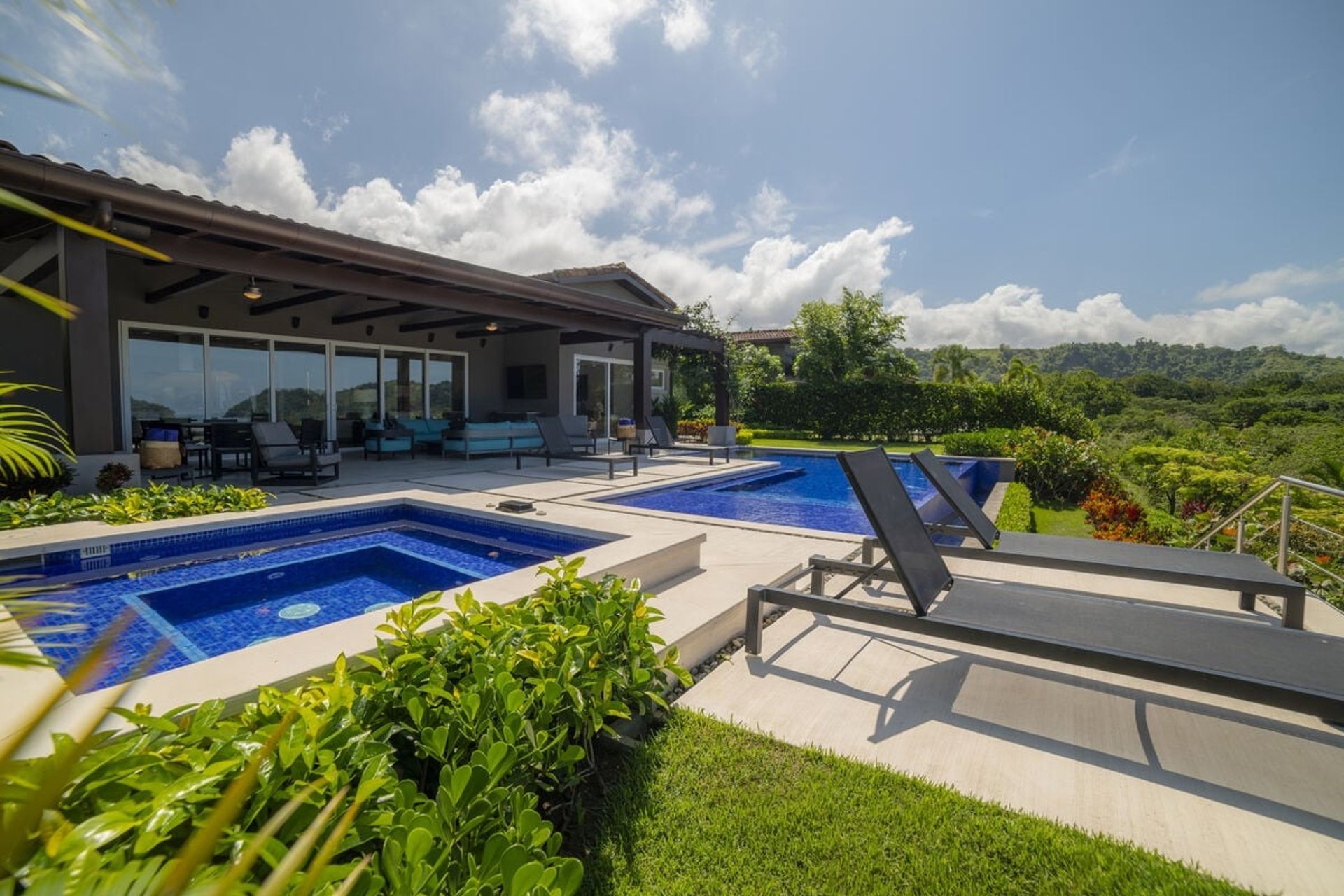 Casa Blue Sail - 1