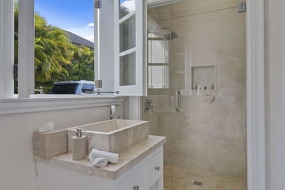 Luxury Villa Photo #61