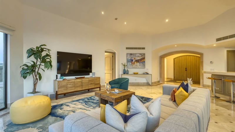 Puerta del Sol Condo C503