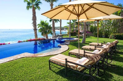 Luxury Villa Photo #2