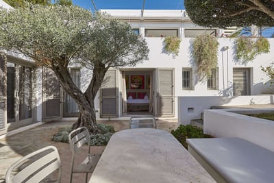 Luxury Villa Photo #35