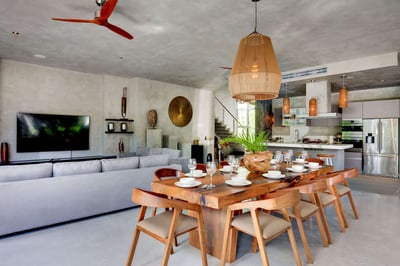 Luxury Villa Photo #13