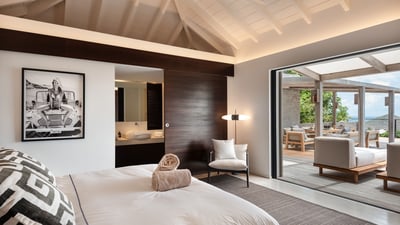 Luxury Villa Photo #12