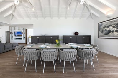 Luxury Villa Photo #9