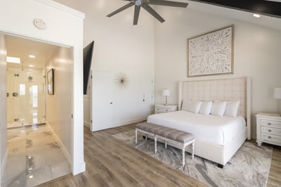 Luxury Villa Photo #18