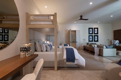Luxury Villa Photo #56