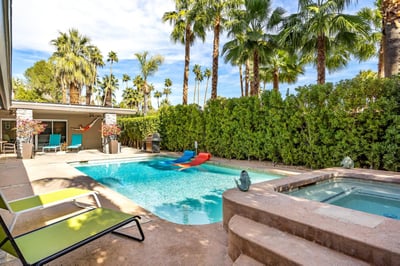 Luxury Villa Photo #3