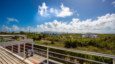 Luxury Villa Photo #6