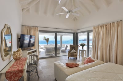 Luxury Villa Photo #8