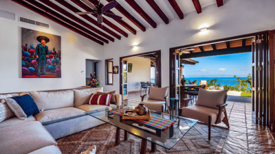 Luxury Villa Photo #32