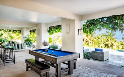 Luxury Villa Photo #4