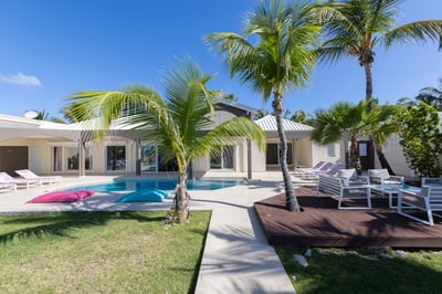 Luxury Villa Photo #41