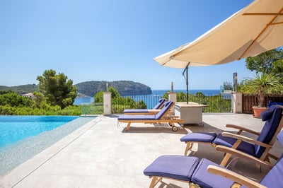 Luxury Villa Photo #7