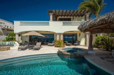 Luxury Villa Photo #3