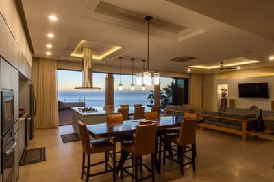 Luxury Villa Photo #14