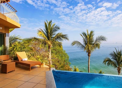 Luxury Villa Photo #23