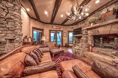 Luxury Villa Photo #19