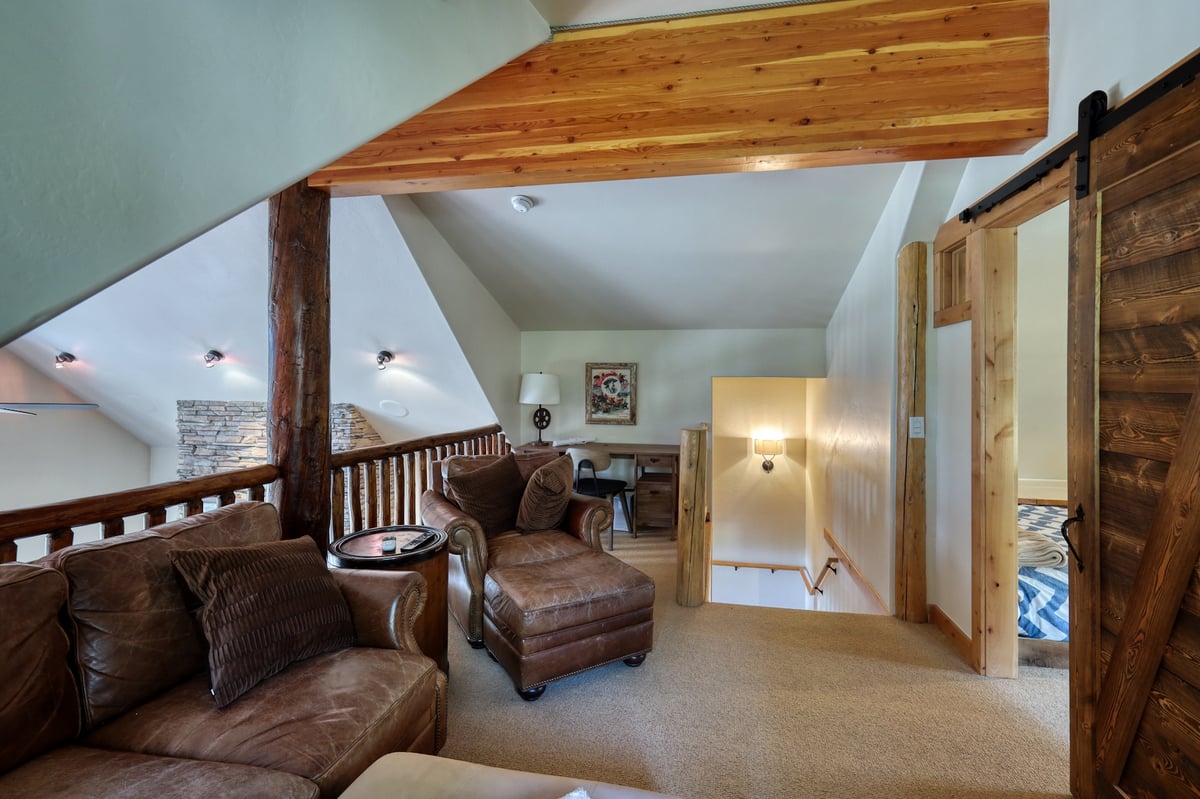 Moonlight Mountain Home | 1 Hidden Trail