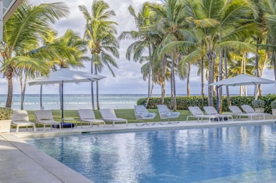 Luxury Villa Photo #5