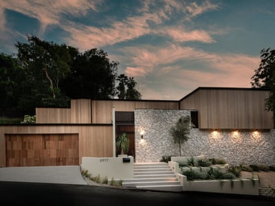 Luxury Villa Photo #2