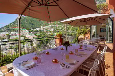 Luxury Villa Photo #18