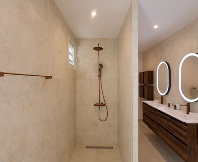 Luxury Villa Photo #28