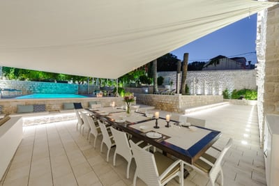 Luxury Villa Photo #11