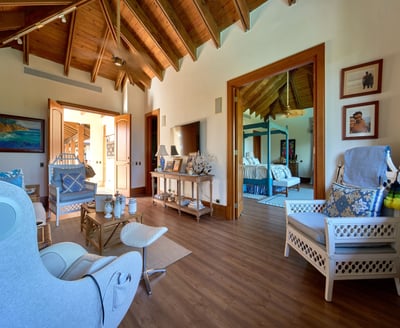 Luxury Villa Photo #44