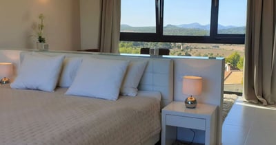 Luxury Villa Photo #22