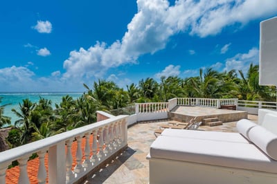 Luxury Villa Photo #7
