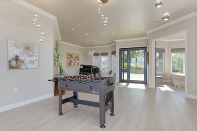 Luxury Villa Photo #26