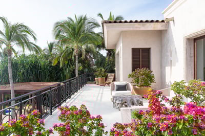 Luxury Villa Photo #17