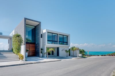Luxury Villa Photo #7