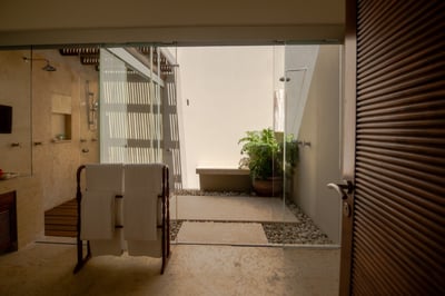 Luxury Villa Photo #33