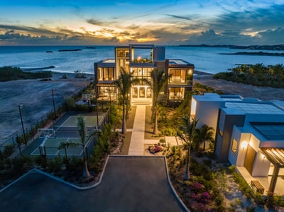 Luxury Villa Photo #5